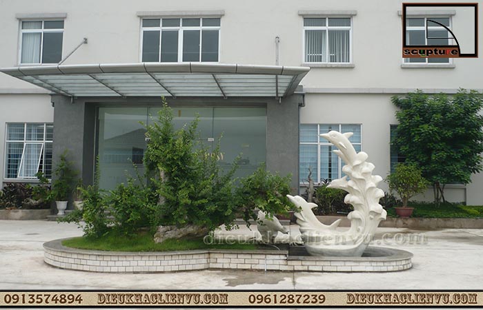 Mẫu đ&agrave;i phun nước s&acirc;n vườn nghệ thuật cho c&aacute;c kh&ocirc;ng gian lớn